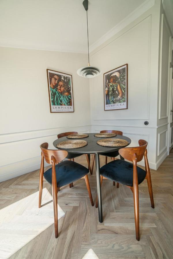 Krolewska Deluxe Comfy Apartment كراكوفيا المظهر الخارجي الصورة