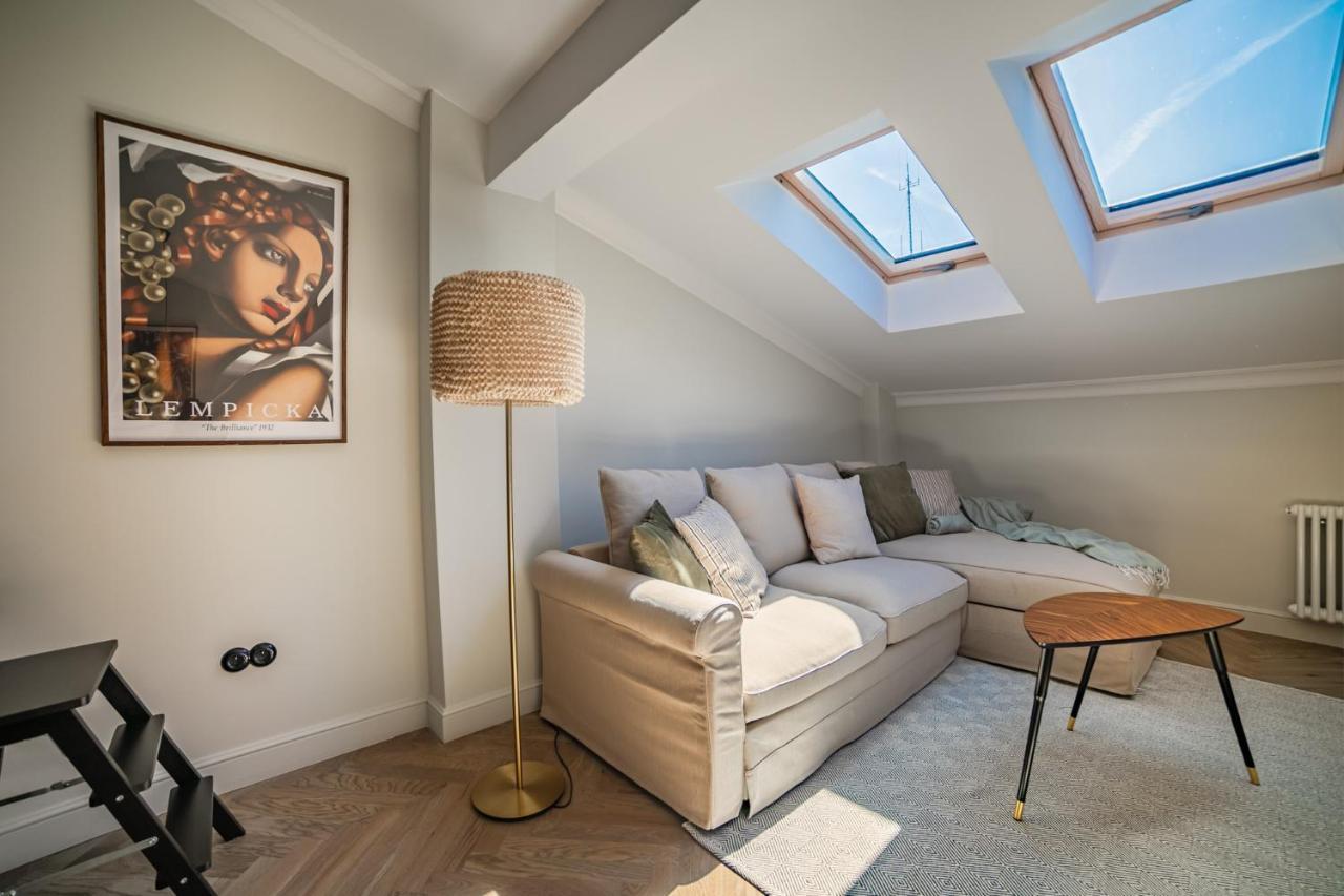 Krolewska Deluxe Comfy Apartment كراكوفيا المظهر الخارجي الصورة